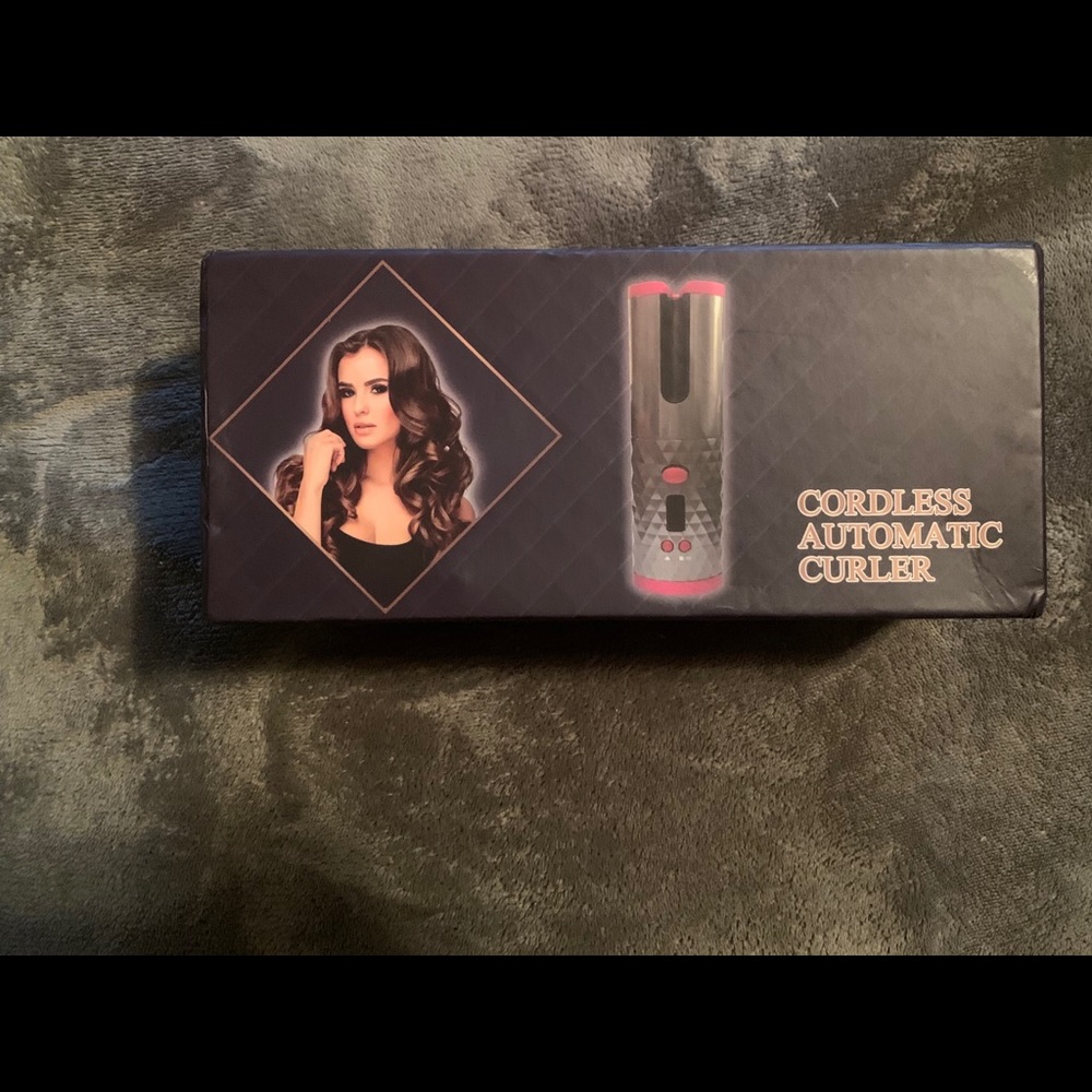 Cordless automatic curler